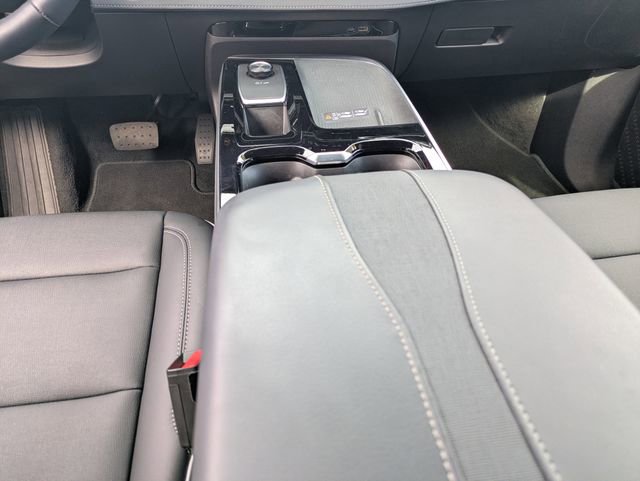 Certified 2025 Buick Enclave Preferred image 16