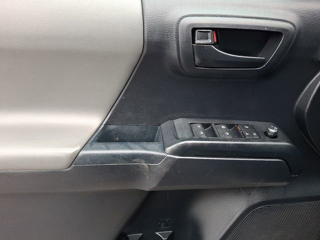 Used 2018 Toyota Tacoma SR w/ SR Convenience Package image 13