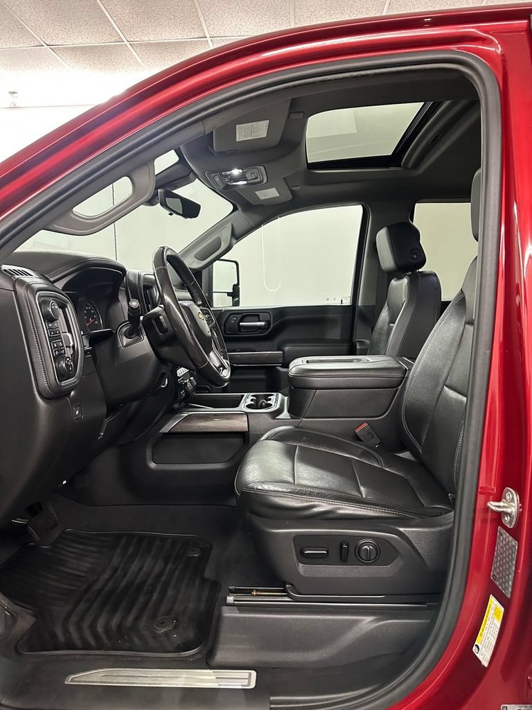Used 2020 Chevrolet Silverado 2500 LTZ w/ LTZ Premium Package AWD/4WD image 11