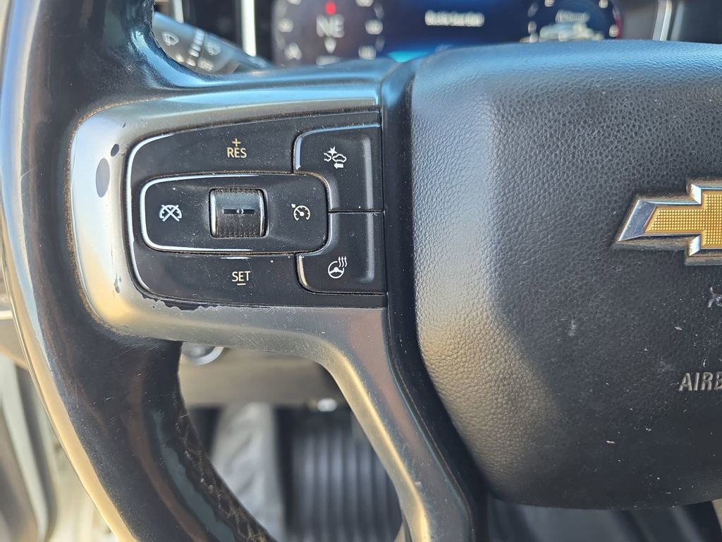 Used 2024 Chevrolet Silverado 2500 LT w/ Convenience Package image 17