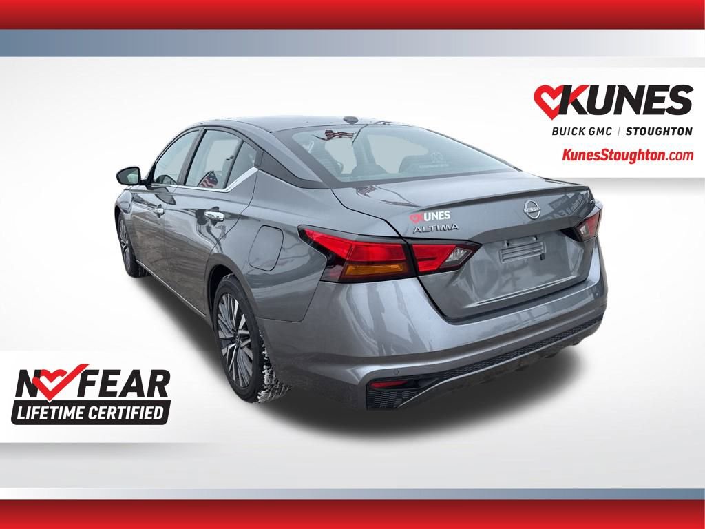 Used 2023 Nissan Altima 2.5 SV image 9