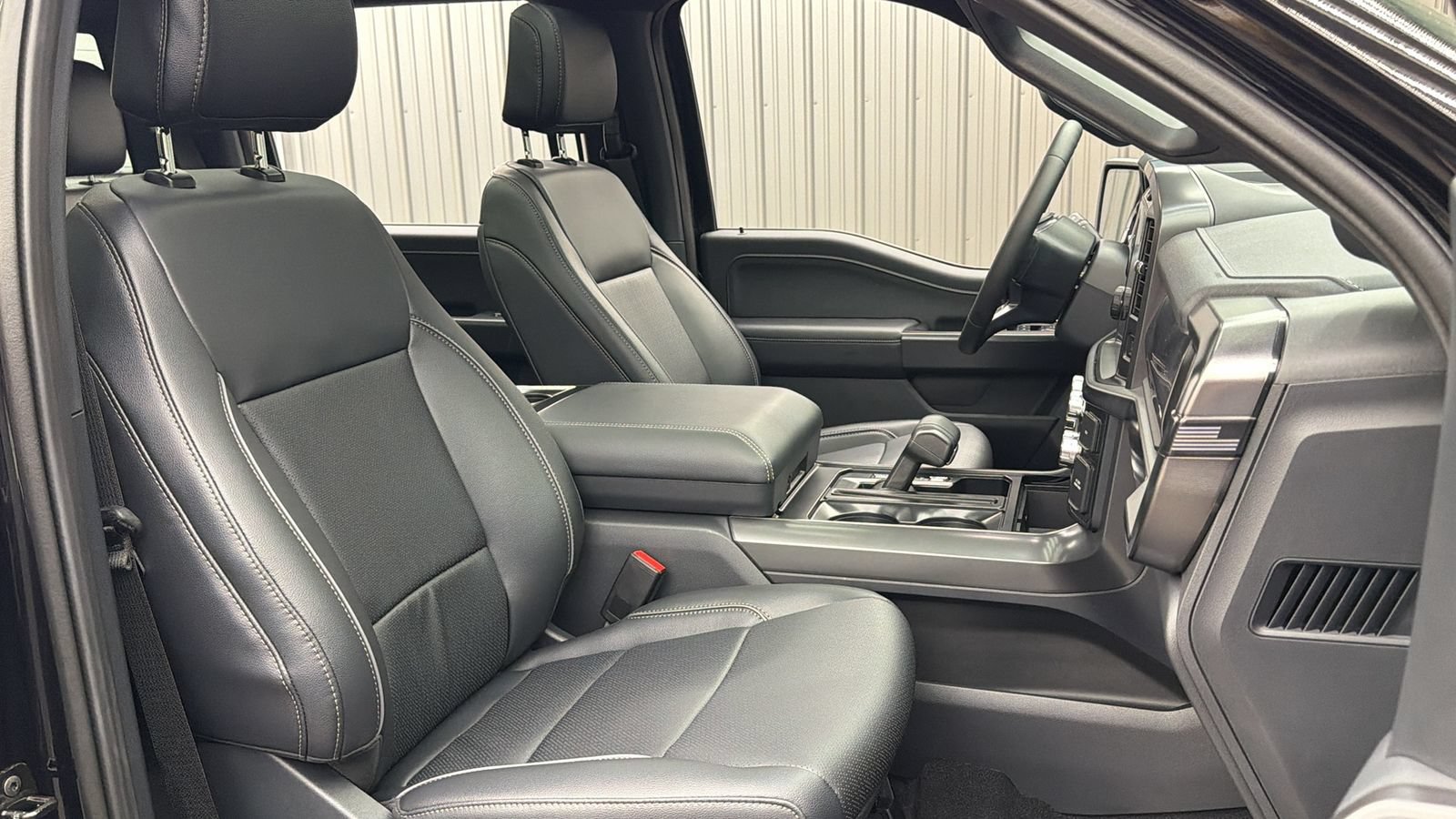 Used 2026 Ford F150 Lariat AWD/4WD image 39