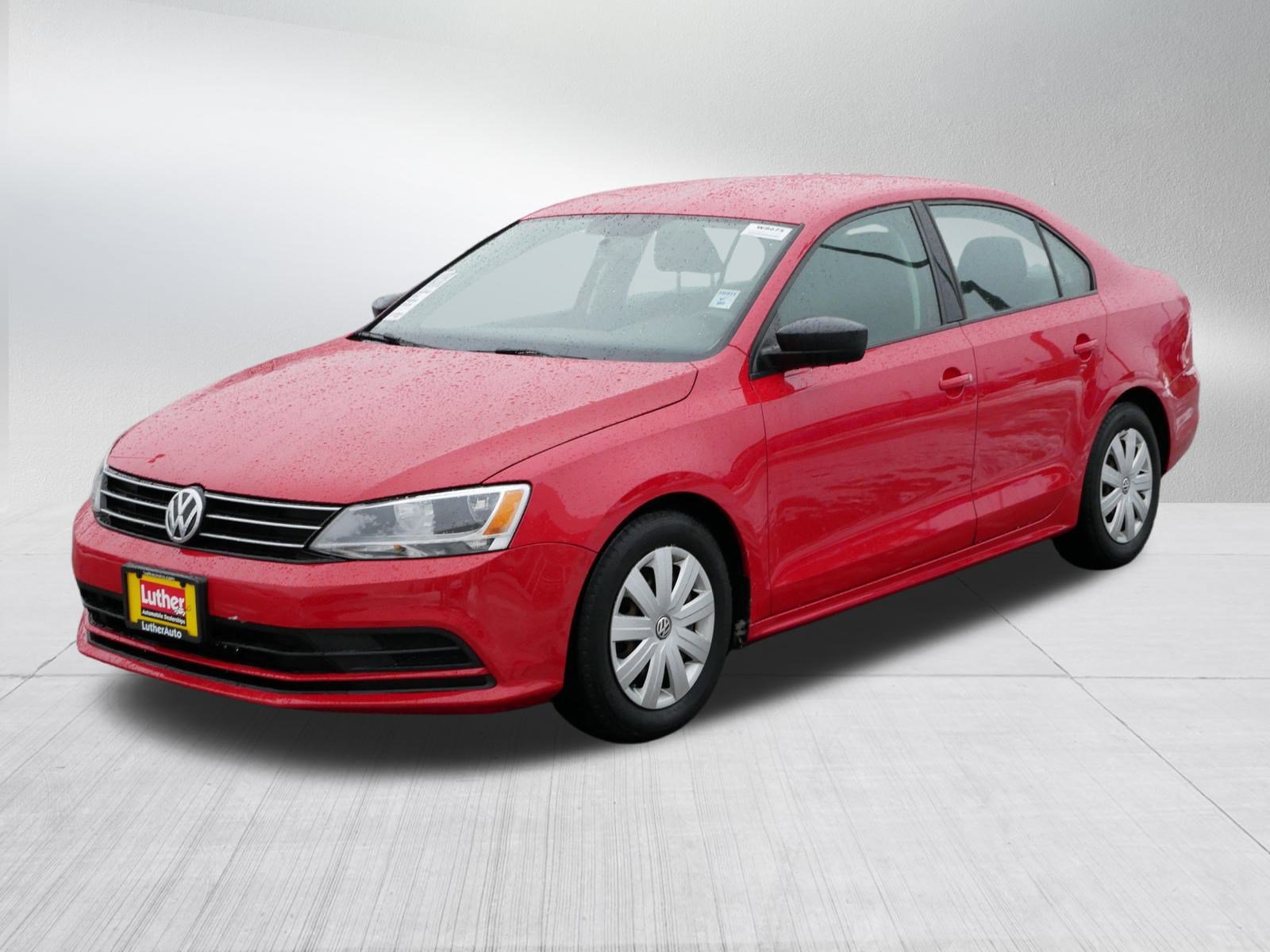 Used 2015 Volkswagen Jetta S image 3