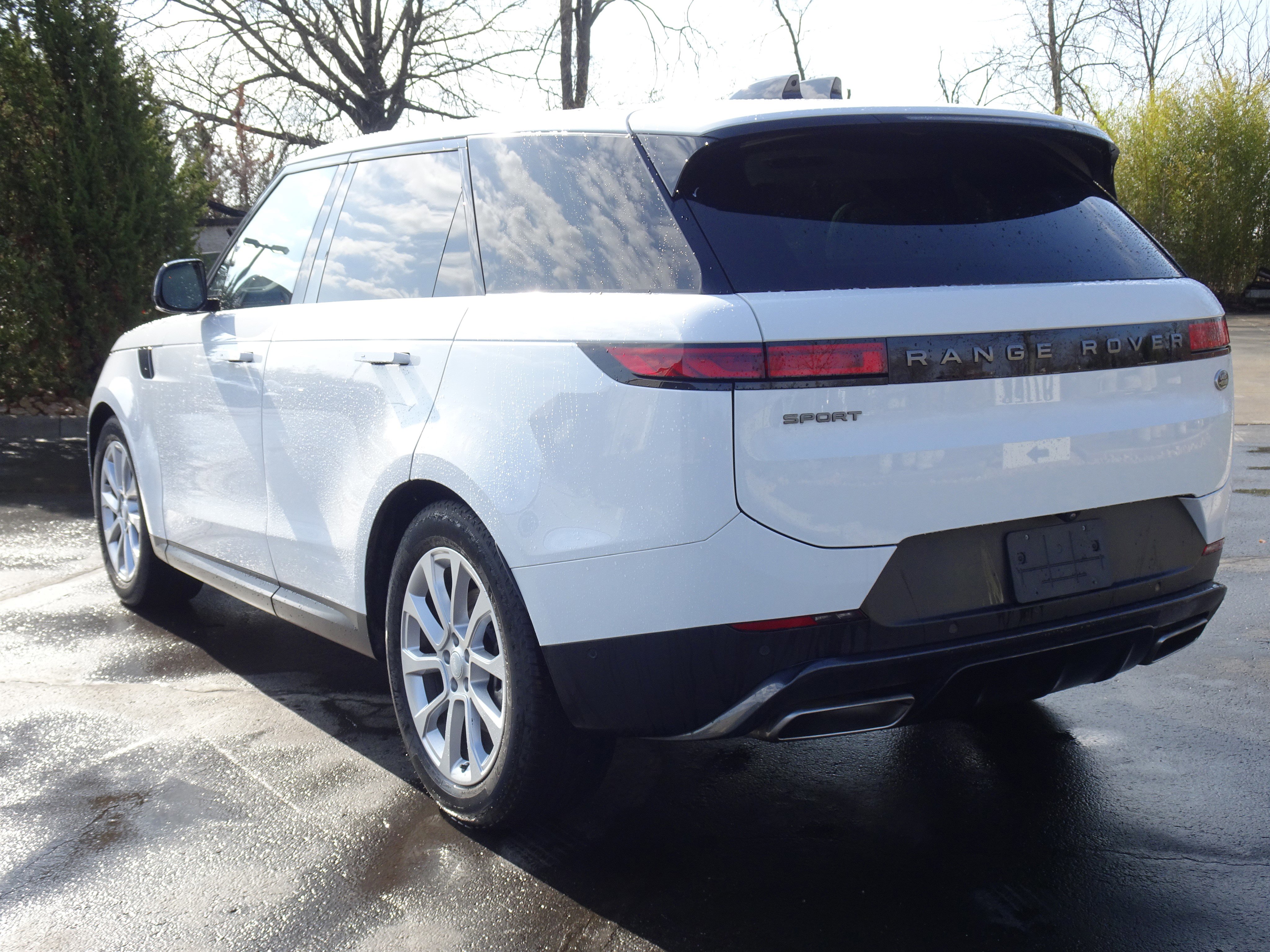 Certified 2023 Land Rover Range Rover Sport SE image 7