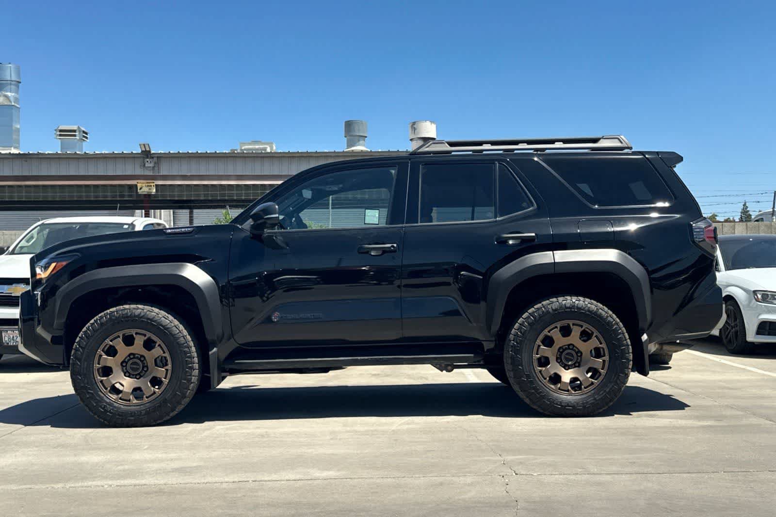 Used 2025 Toyota 4Runner Trailhunter AWD/4WD image 6