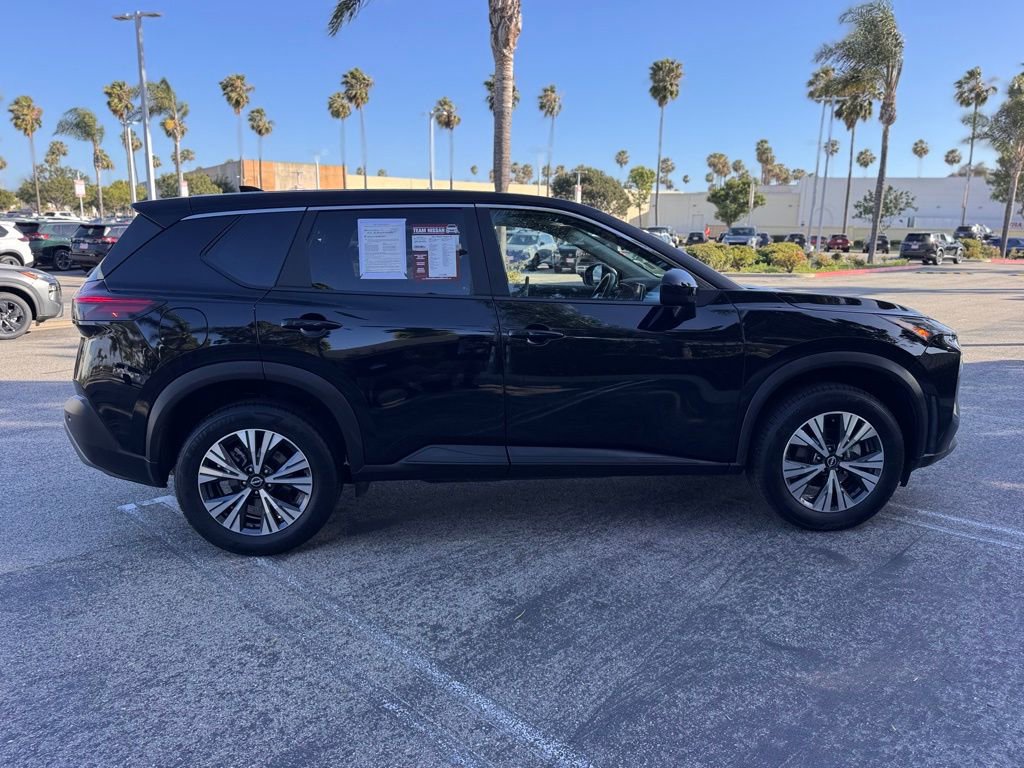 Certified 2023 Nissan Rogue SV image 9