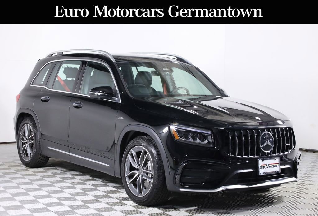 Certified 2025 Mercedes-Benz GLB 35 AMG 4MATIC image 1