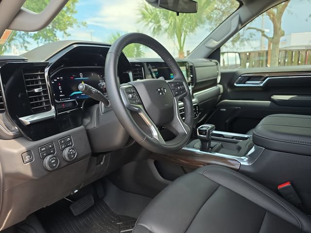Used 2026 Chevrolet Silverado 1500 LT Trail Boss w/ Safety Package AWD/4WD image 13