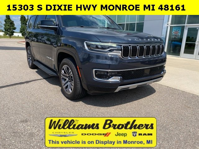 Used 2024 Jeep Wagoneer Series II w/ Flexible Seating Group image 3