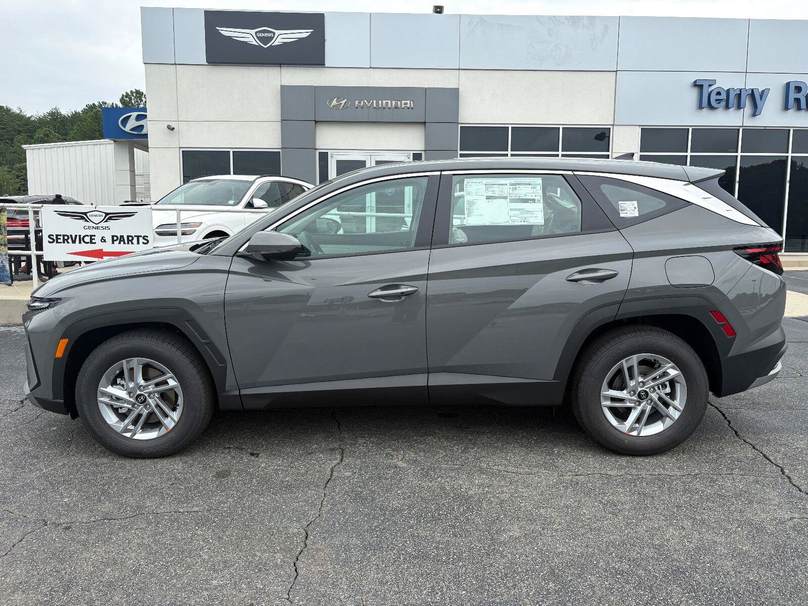 New 2026 Hyundai Tucson SE FWD image 4