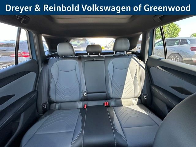 New 2026 Volkswagen Tiguan SE R-Line FWD image 28