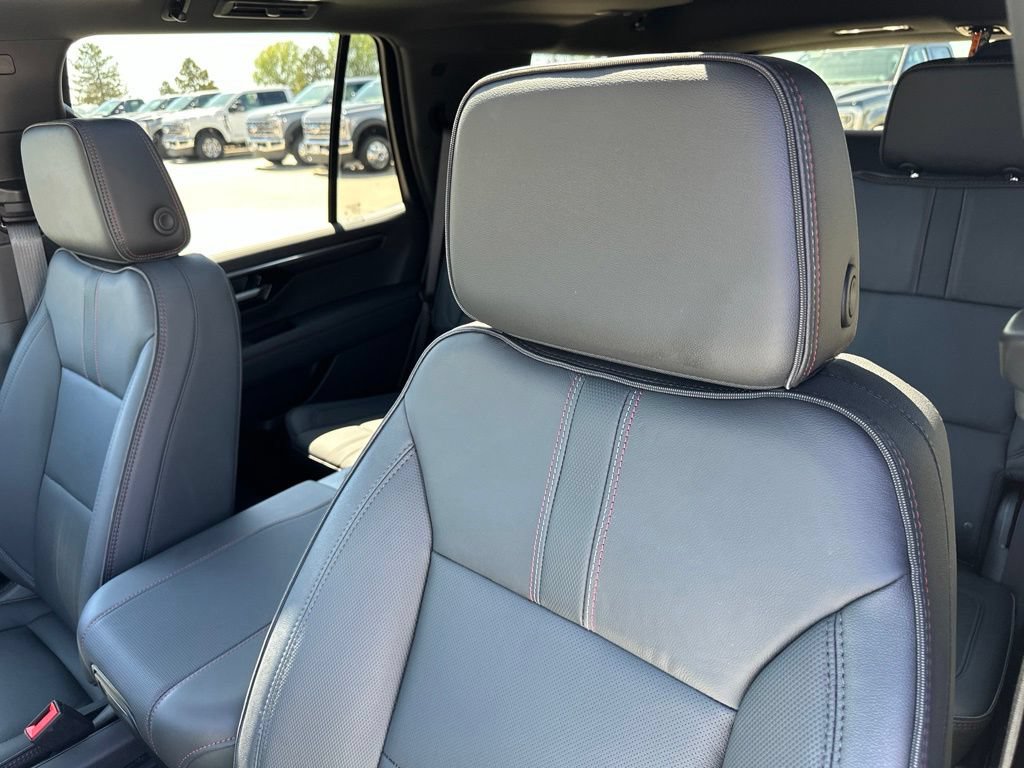 Certified 2026 Chevrolet Tahoe RST w/ RST Capability Package AWD/4WD image 14