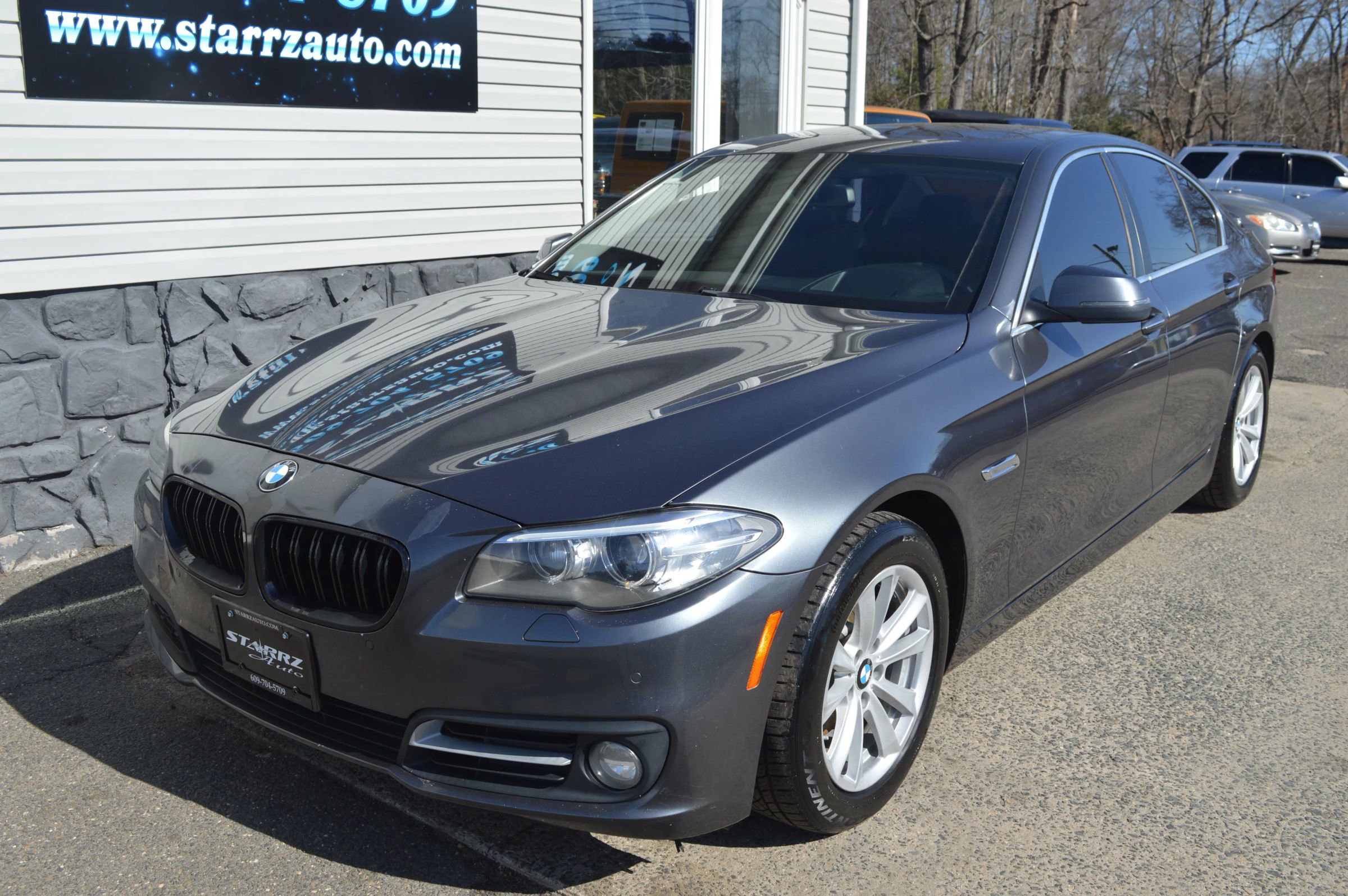 Used 2016 BMW 528i Sedan image 1