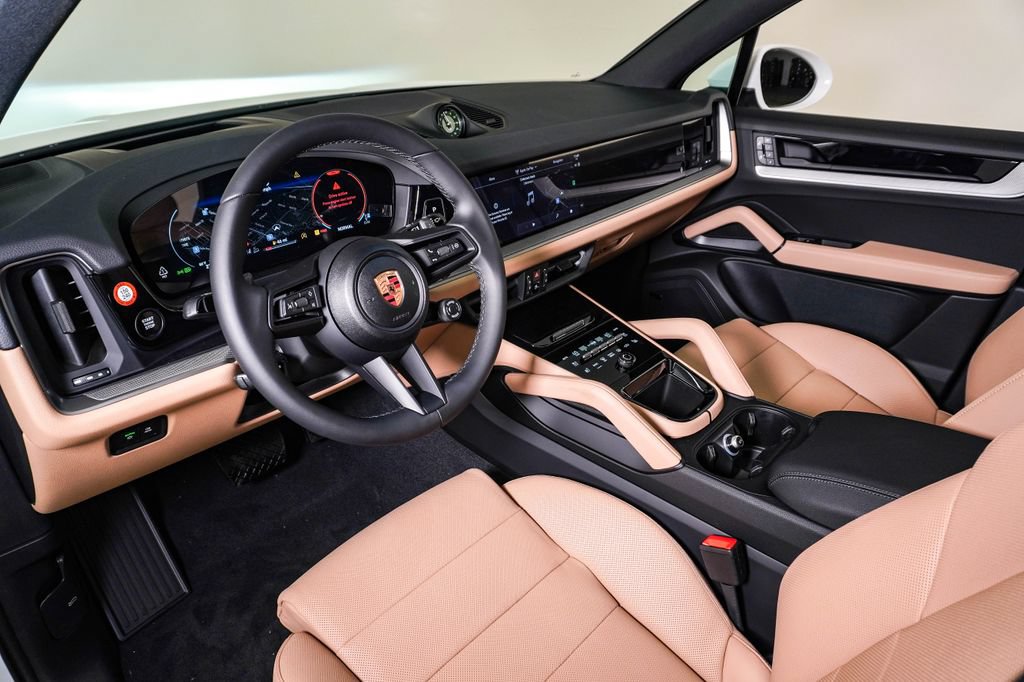 New 2026 Porsche Cayenne AWD/4WD image 4
