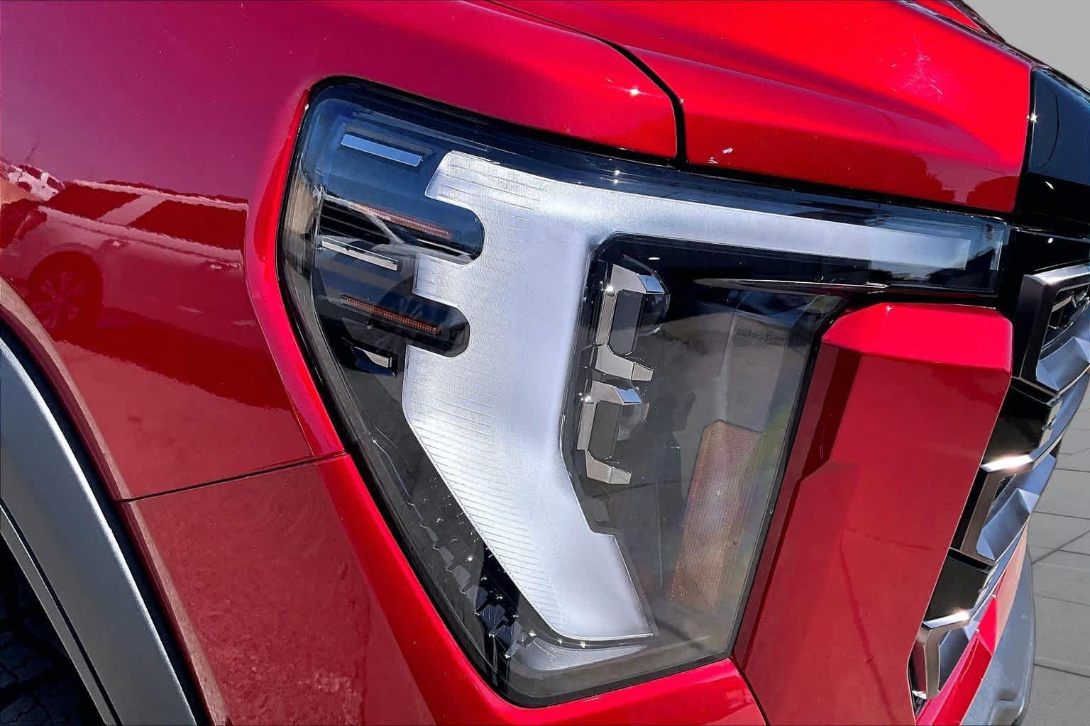 Used 2025 GMC Sierra 2500 AT4X w/ AT4X AEV Edition AWD/4WD image 27
