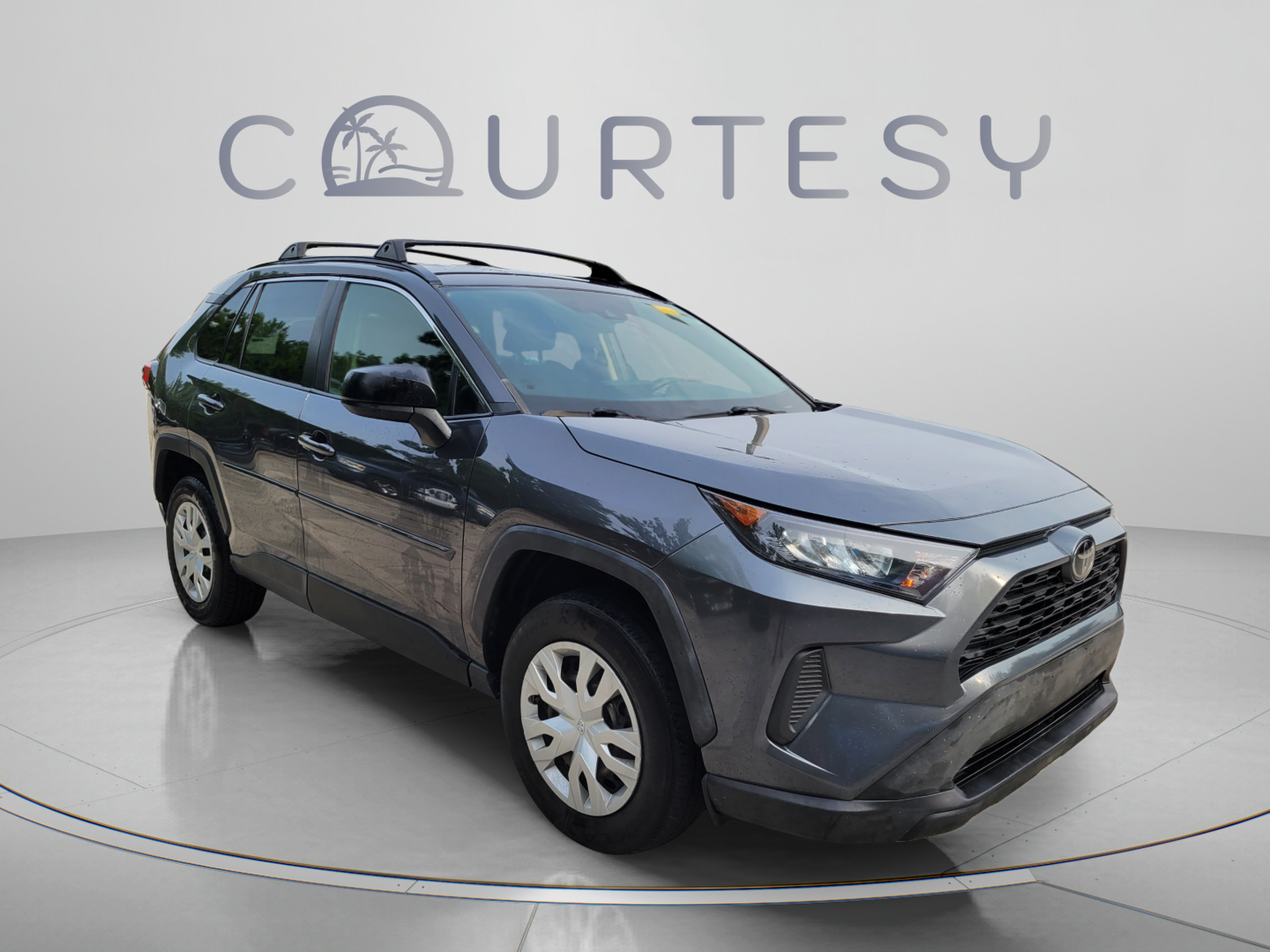 Used 2020 Toyota RAV4 LE w/ Carpet Mat Package FWD image 4