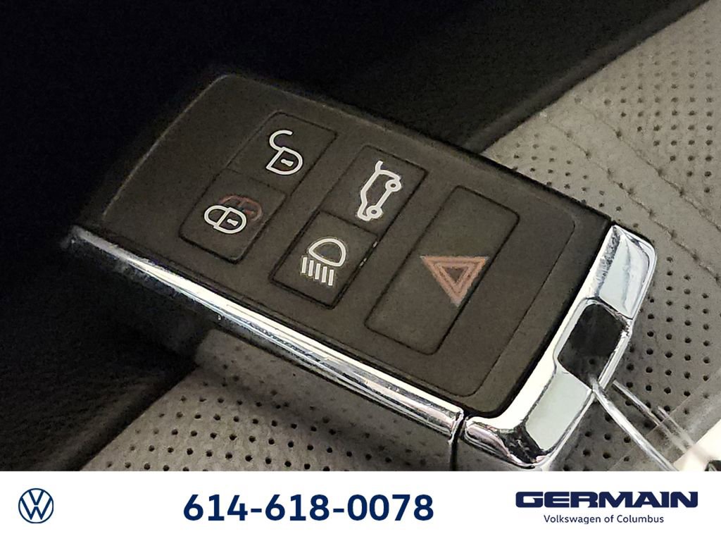 Used 2020 Land Rover Range Rover Evoque First Edition image 38