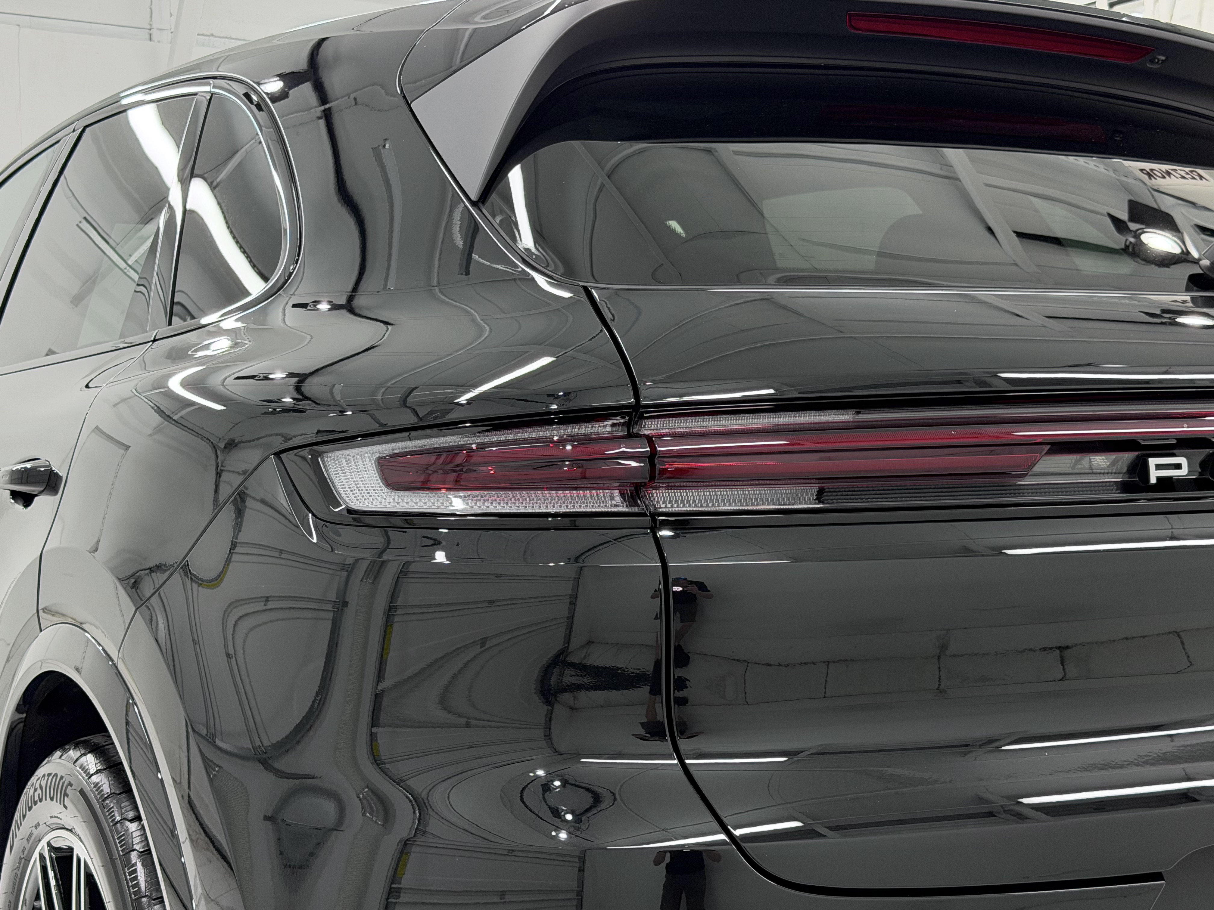 Certified 2026 Porsche Cayenne AWD/4WD image 18
