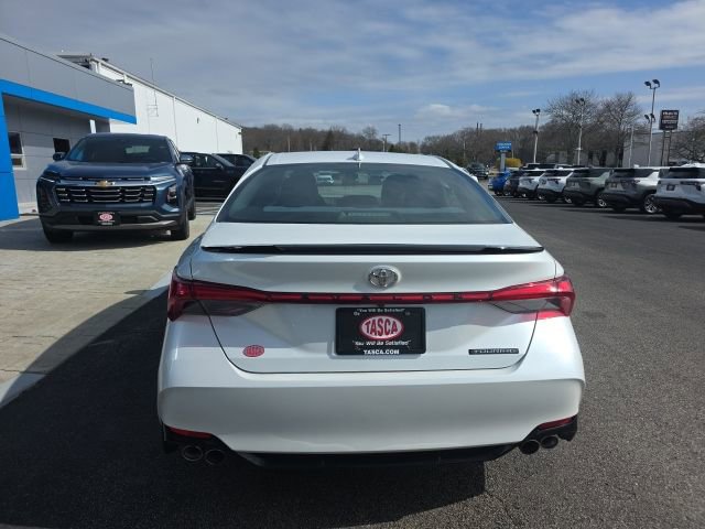 Used 2019 Toyota Avalon Touring w/ Carpet Mat Package FWD image 4