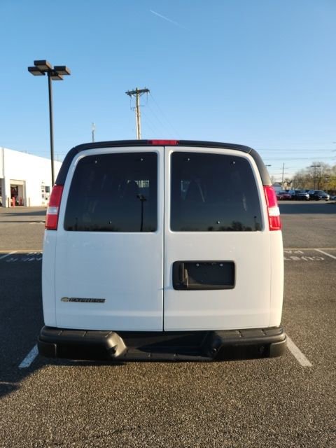Used 2023 Chevrolet Express 3500 LS image 6