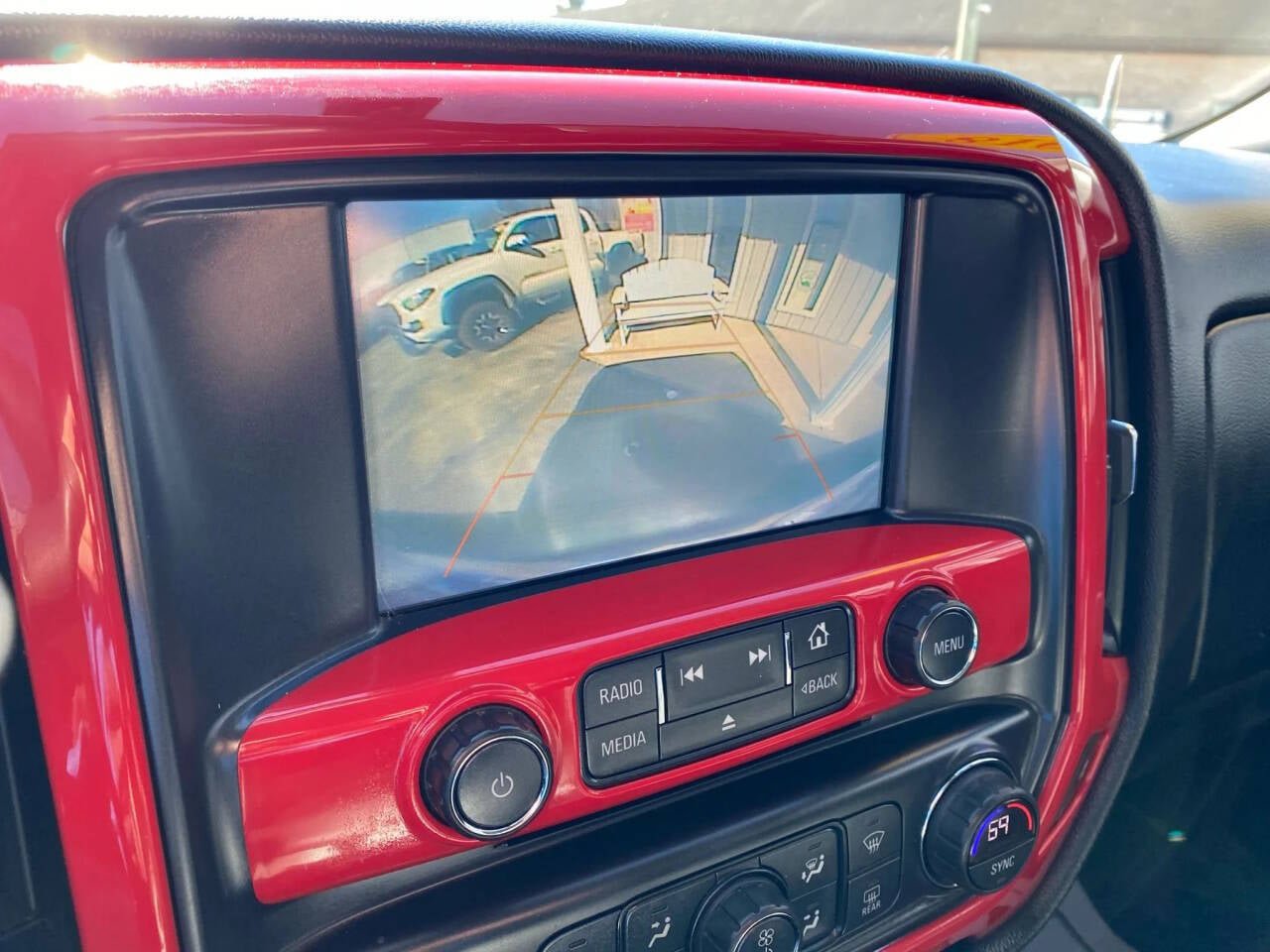 Used 2018 Chevrolet Silverado 1500 LT w/ All Star Edition image 16