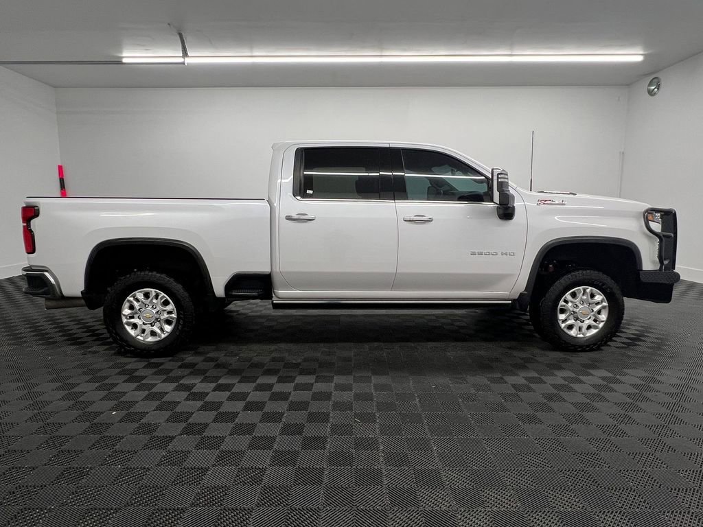 Used 2024 Chevrolet Silverado 2500 LTZ w/ LTZ Plus Package AWD/4WD image 7