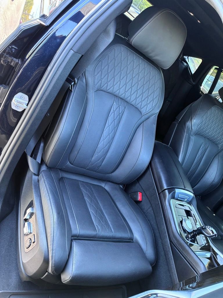 Used 2023 BMW X6 M50i w/ Executive Package AWD/4WD image 23