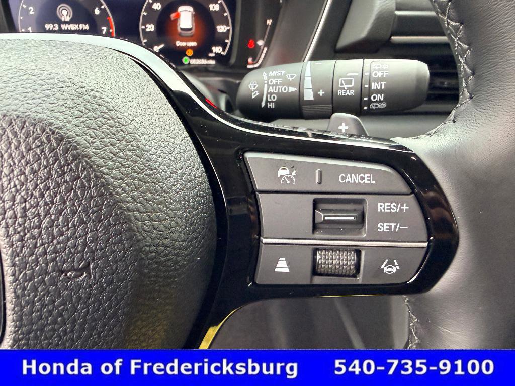 Certified 2025 Honda Pilot Elite image 37