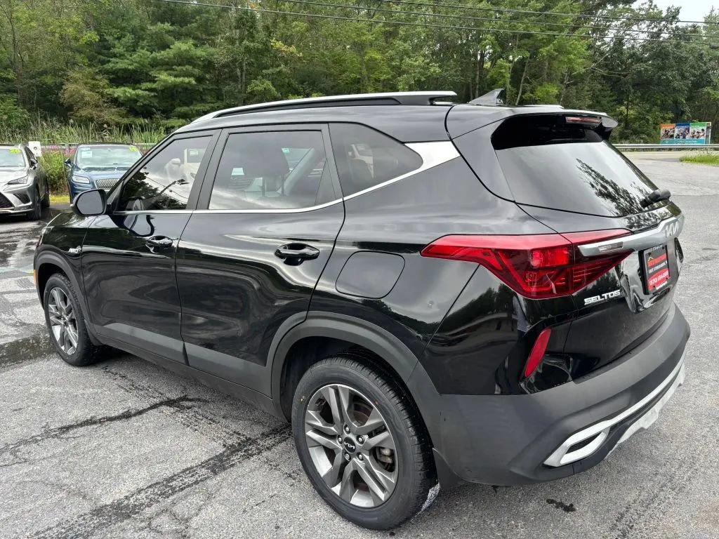 Used 2023 Kia Seltos S AWD/4WD image 6