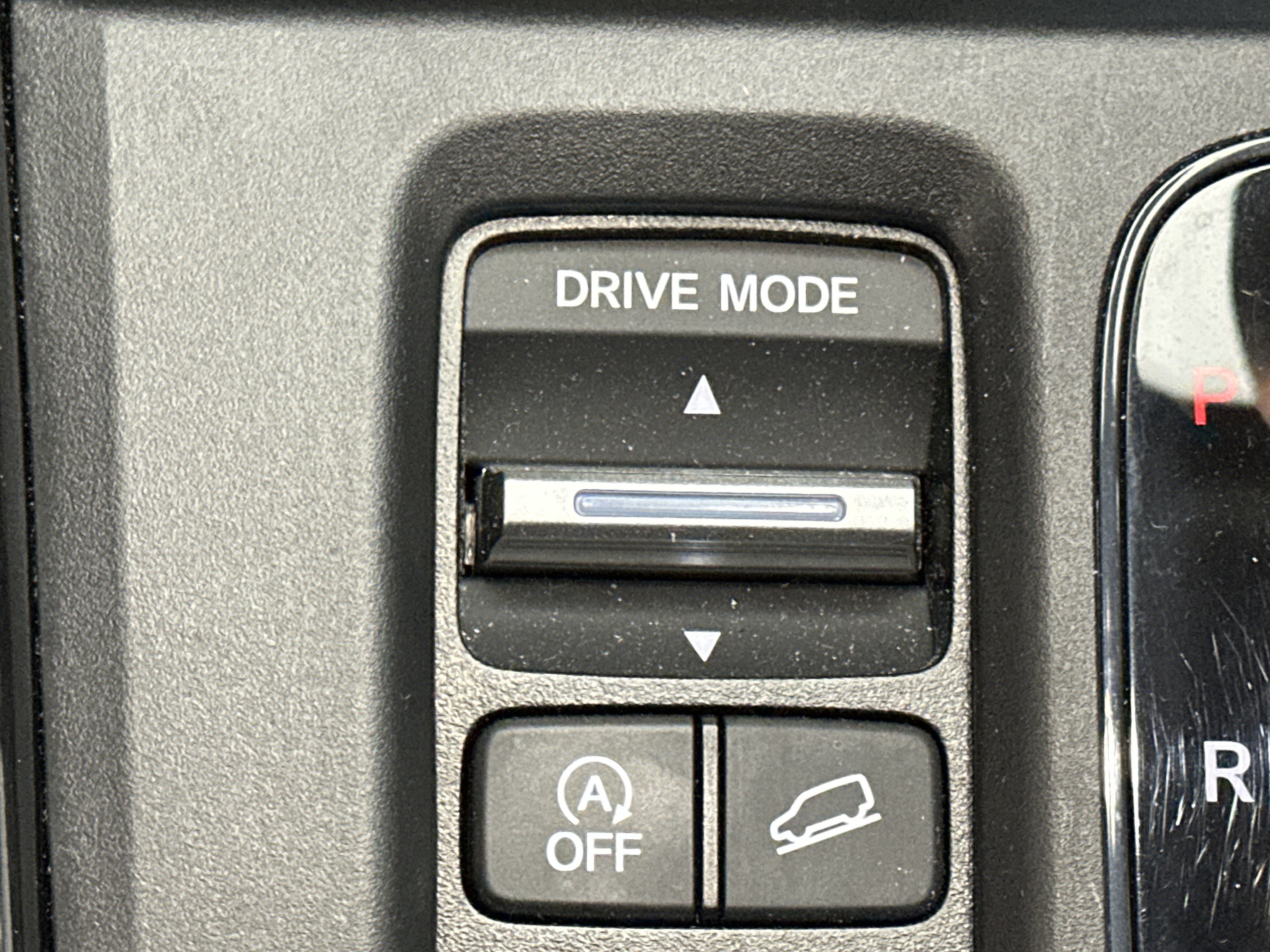 Used 2025 Honda CR-V EX-L image 40