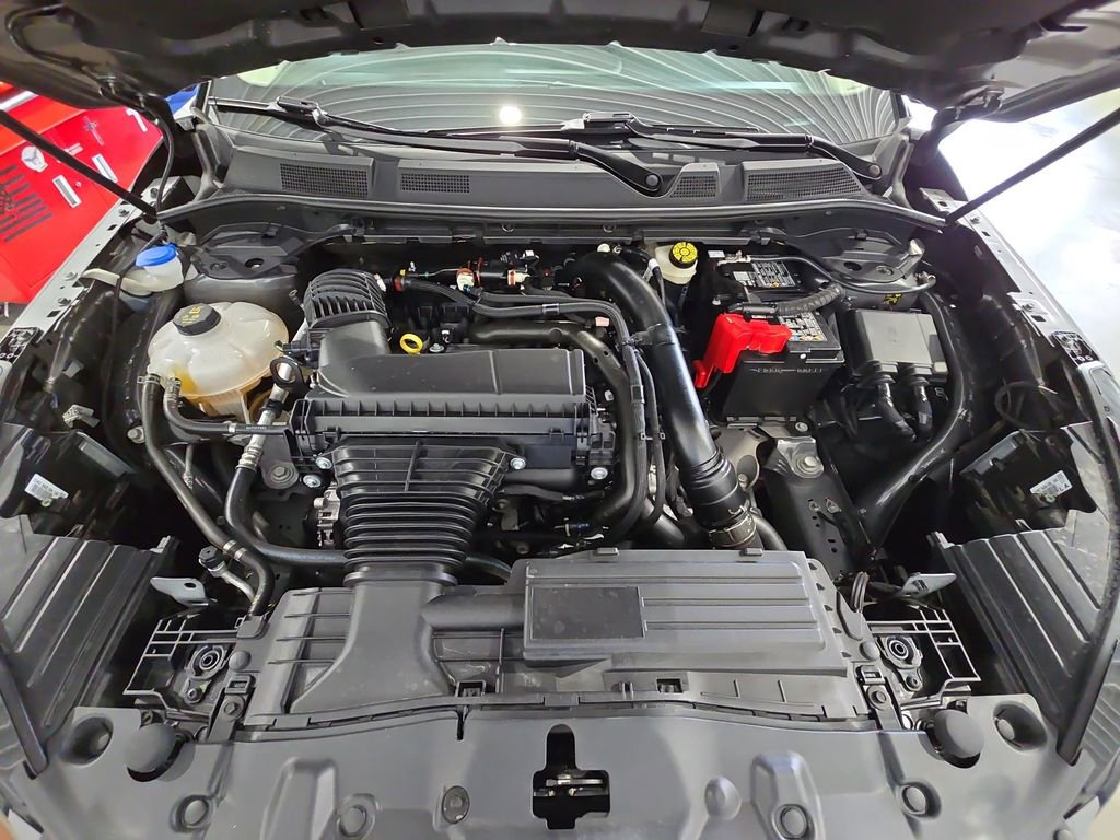 Used 2025 Lincoln Corsair AWD w/ Equipment Group 101A image 30