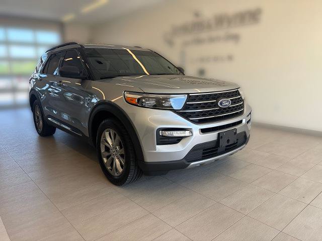 Certified 2022 Ford Explorer XLT w/ Equipment Group 202A AWD/4WD image 4