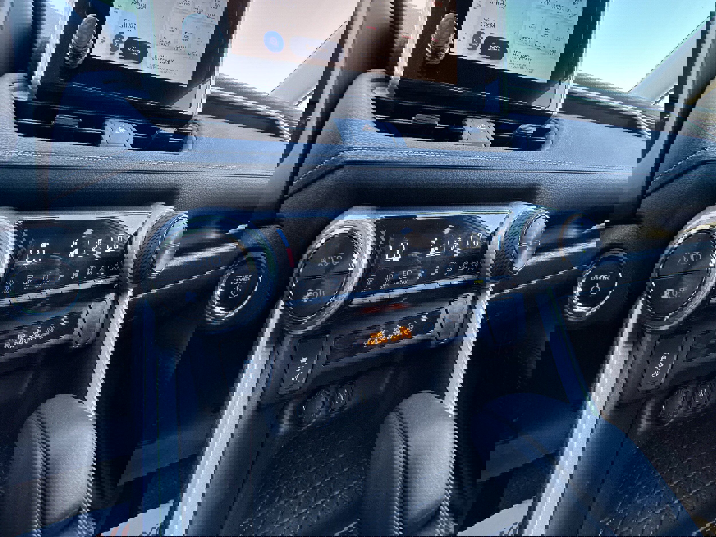 Used 2024 Toyota RAV4 XLE image 18