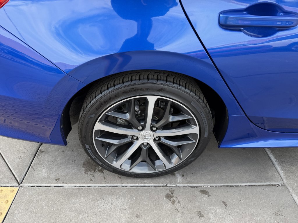 Used 2023 Honda Civic Touring image 15