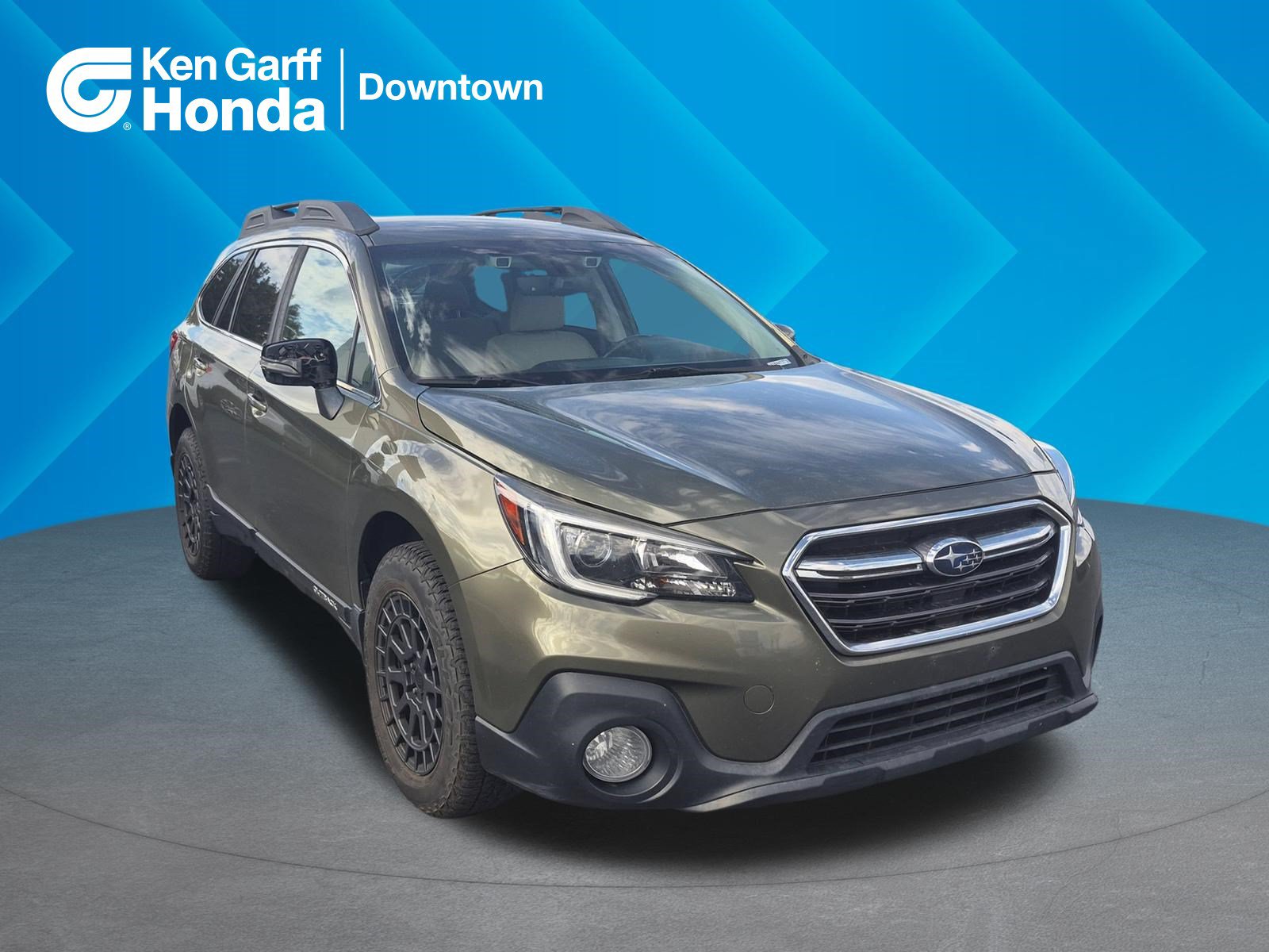 Used 2018 Subaru Outback 2.5i Premium AWD/4WD image 1
