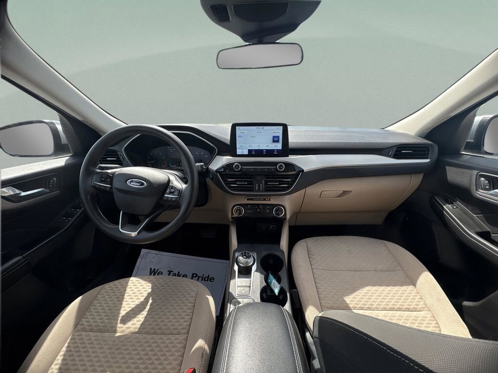 Used 2021 Ford Escape SE image 16
