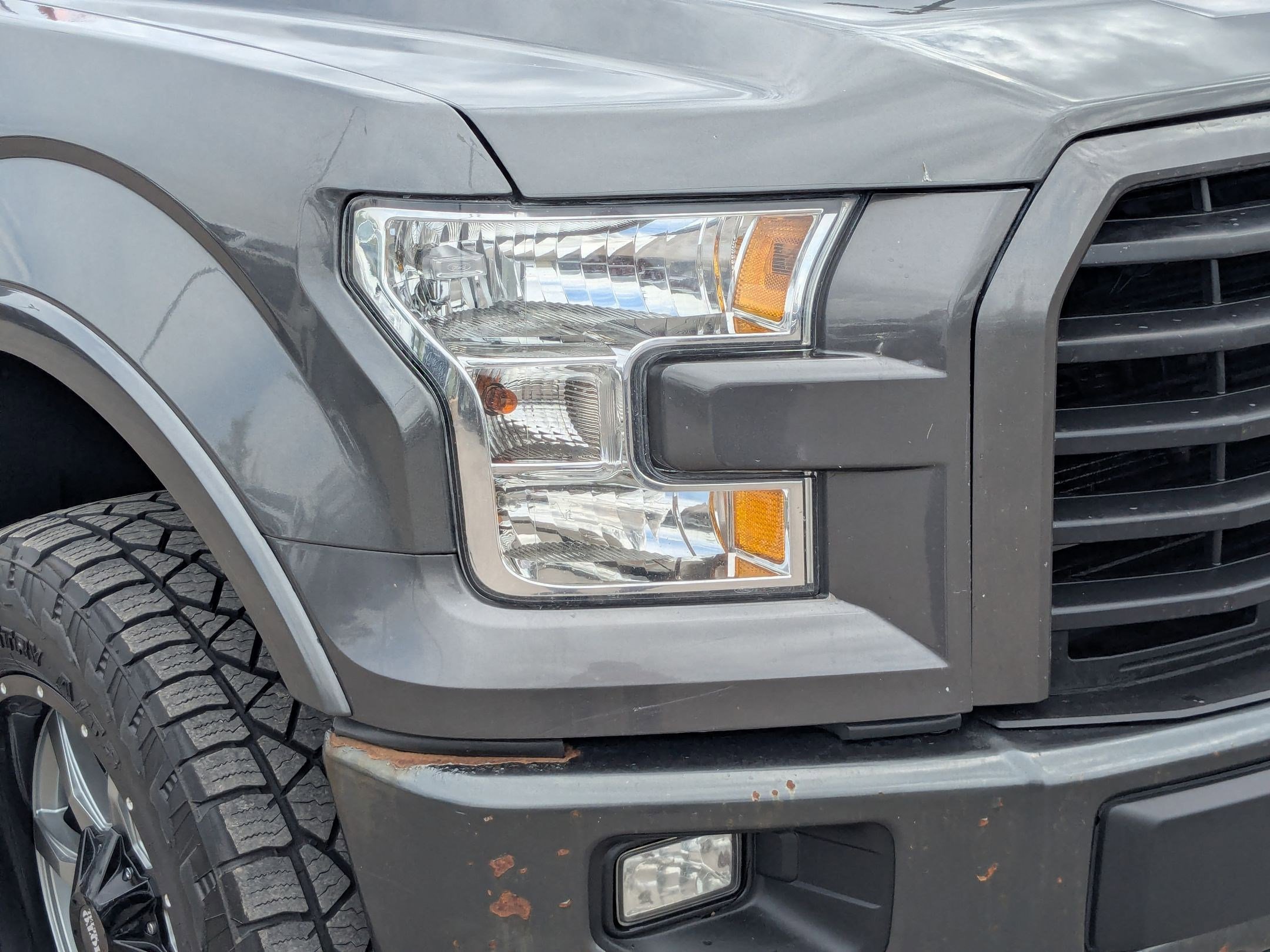Used 2017 Ford F150 XLT w/ Equipment Group 301A Mid AWD/4WD image 10