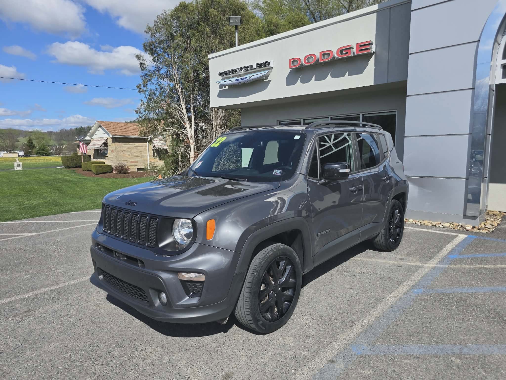 Used 2022 Jeep Renegade Altitude w/ Convenience Group AWD/4WD image 7