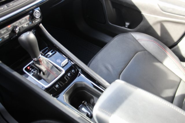 Used 2025 Jeep Compass Trailhawk w/ Trailhawk Elite Group image 25