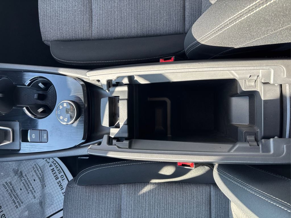 Used 2022 Nissan Rogue SV image 20