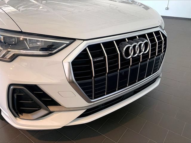 Used 2023 Audi Q3 2.0T Premium Plus w/ Premium Plus Package AWD/4WD image 30