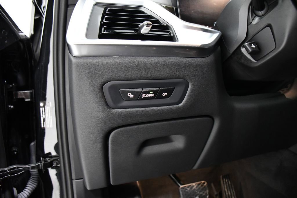 Used 2024 BMW X5 xDrive40i image 11