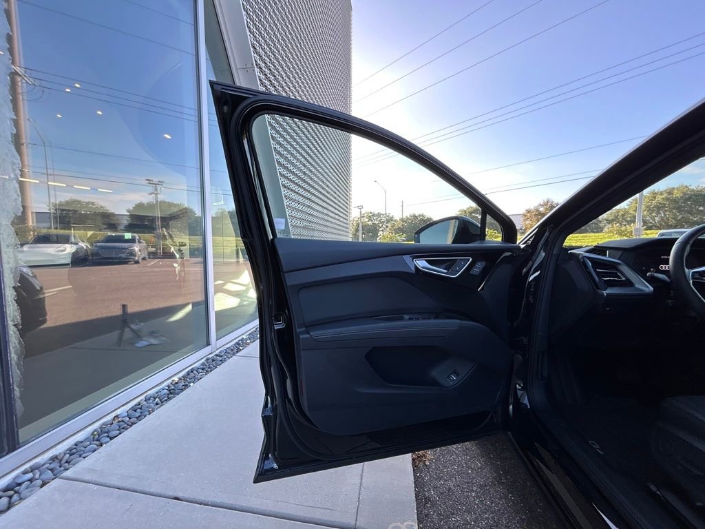 Used 2024 Audi Q4 e-tron Premium w/ Convenience Package image 62