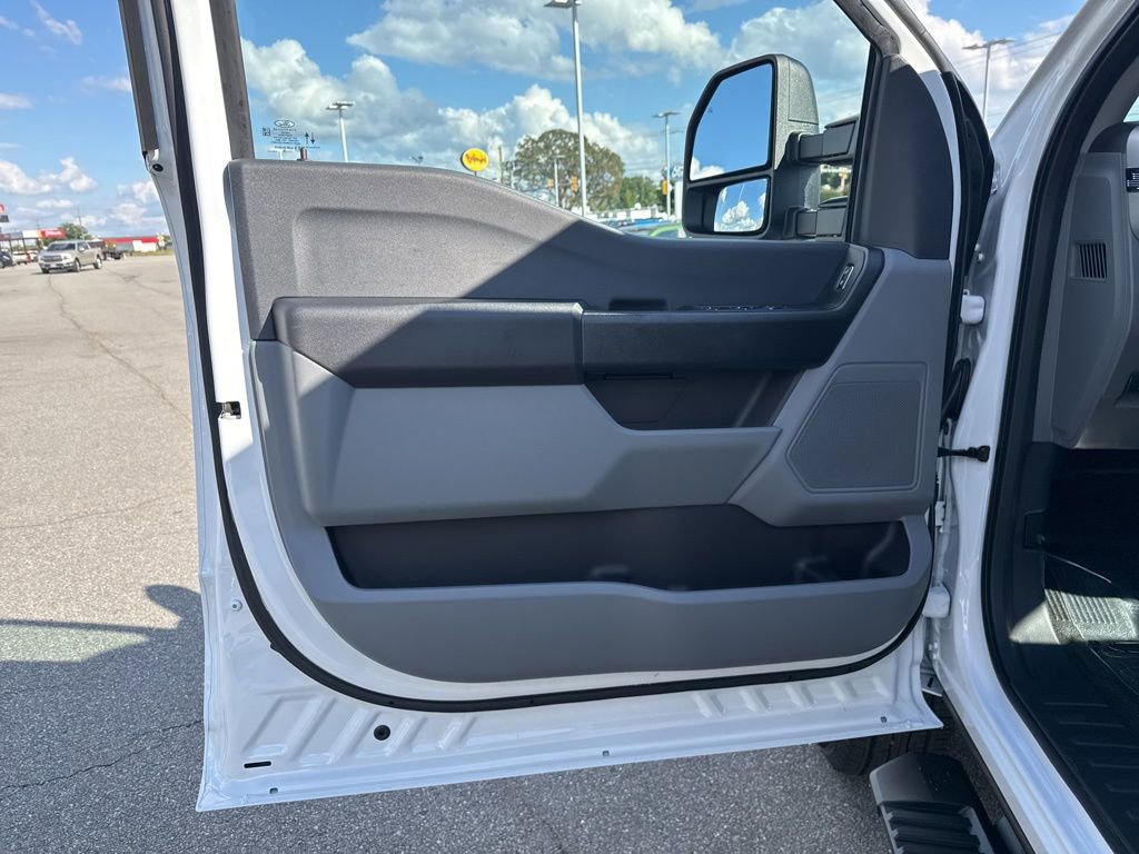 New 2026 Ford F350 XL w/ XL Chrome Package image 12