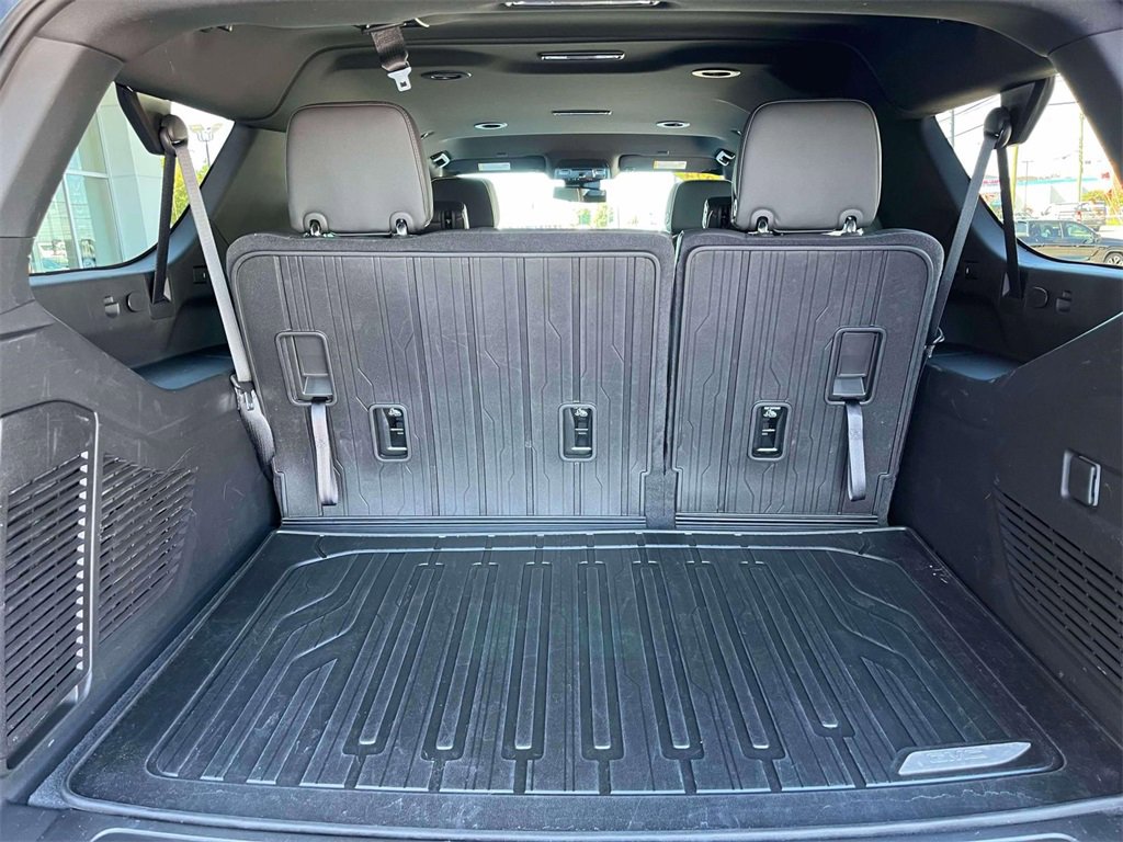 Used 2024 GMC Yukon XL SLT image 18