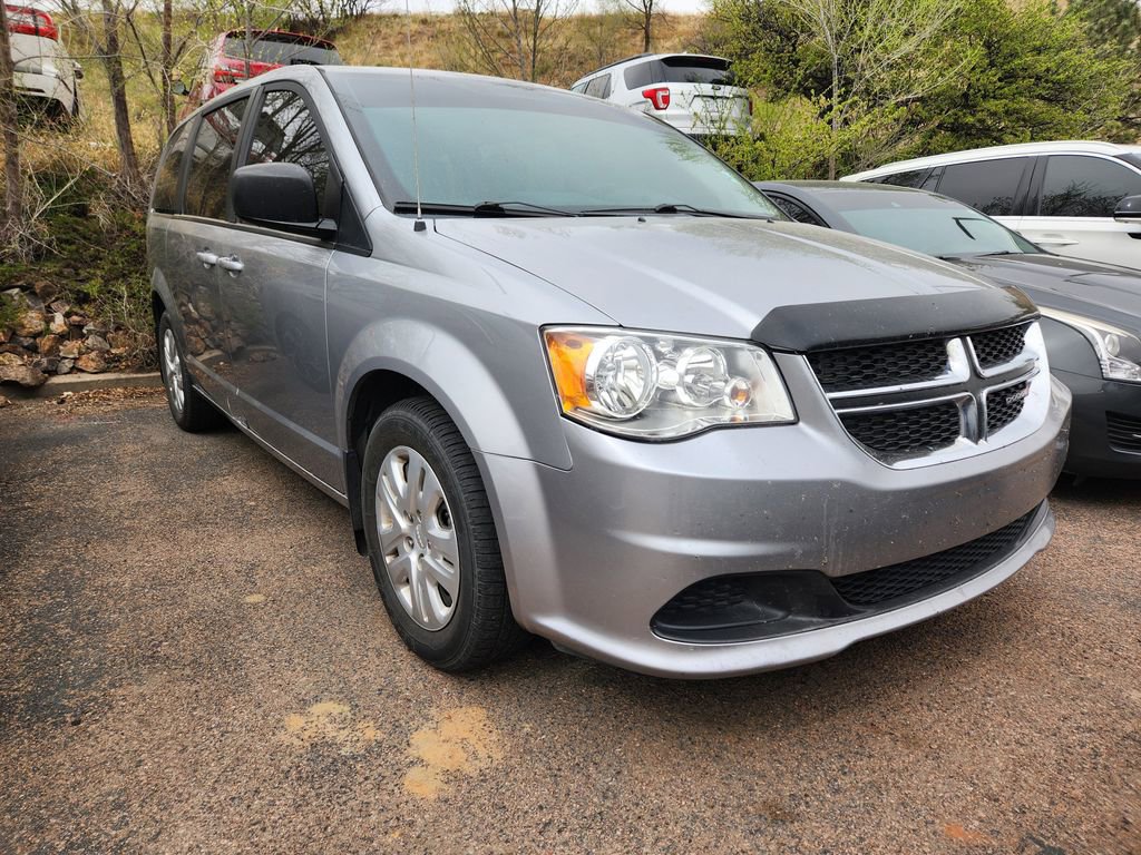 Used 2018 Dodge Grand Caravan SE w/ UConnect Hands-Free Group image 17