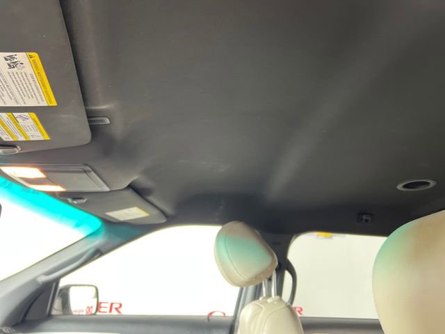 Used 2015 Ford Explorer XLT w/ Equipment Group 202B image 21