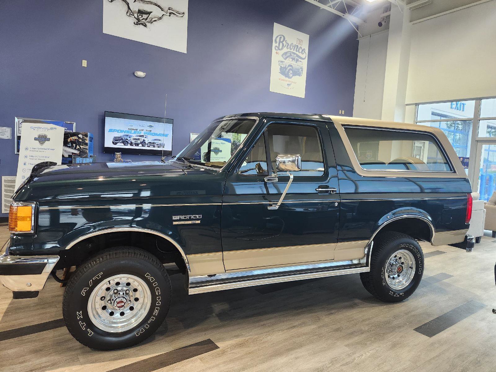 Used 1991 Ford Bronco AWD/4WD image 5
