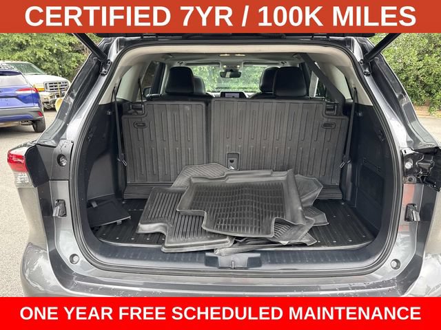 Used 2023 Toyota Highlander XLE AWD/4WD image 11