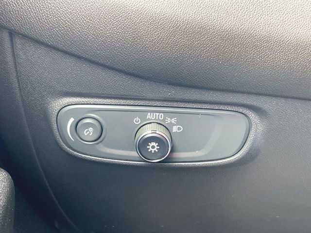 Used 2024 Chevrolet Equinox LT FWD image 17